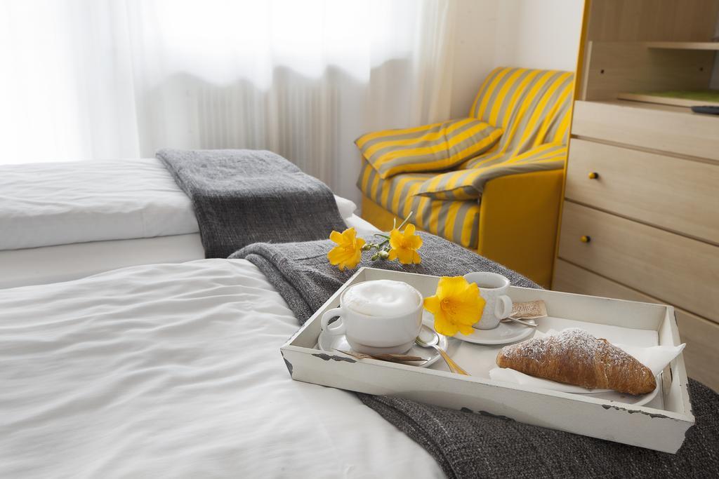 Park Hotel Eden 토르볼레 외부 사진